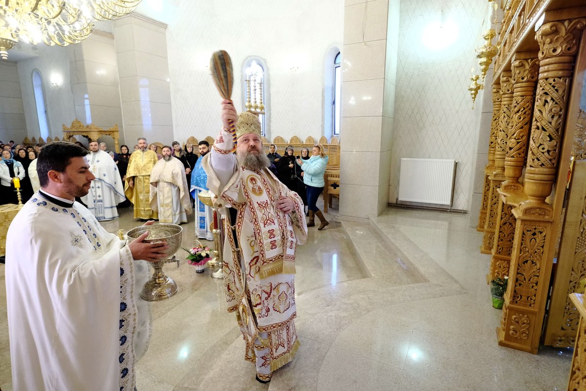 Fapte și rugăciuni împlinite la Parohia Tunari 30603