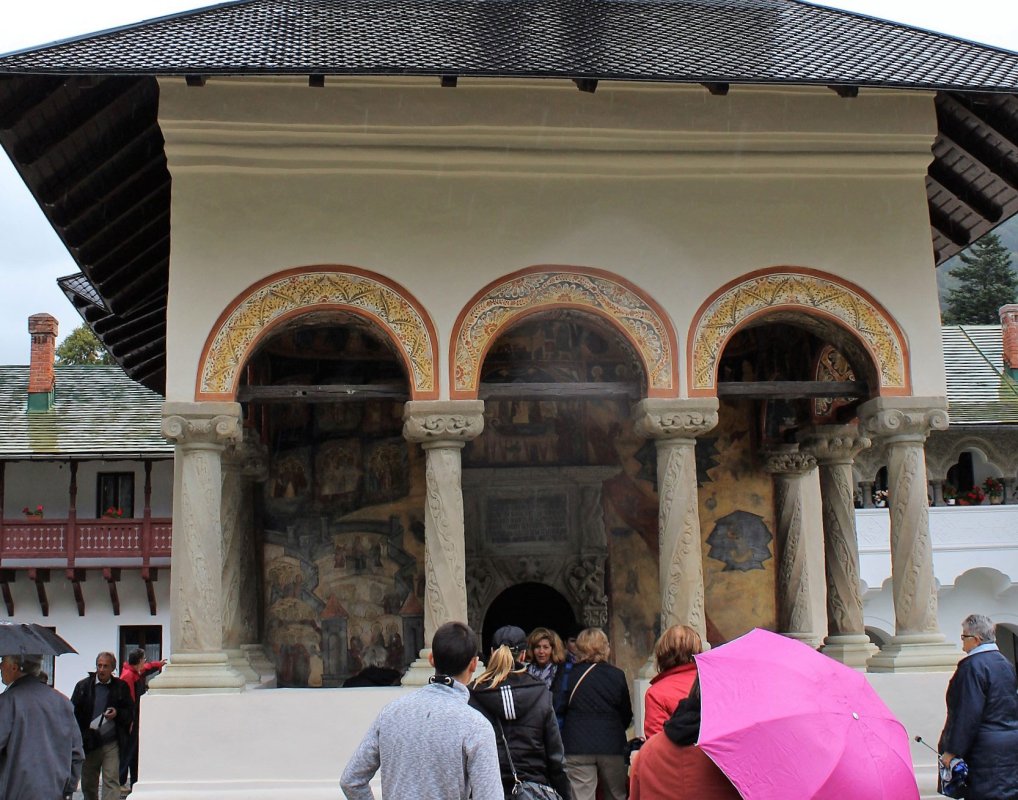 Pelerini clujeni la vechea Curte Domnească de la Târgoviște 30576