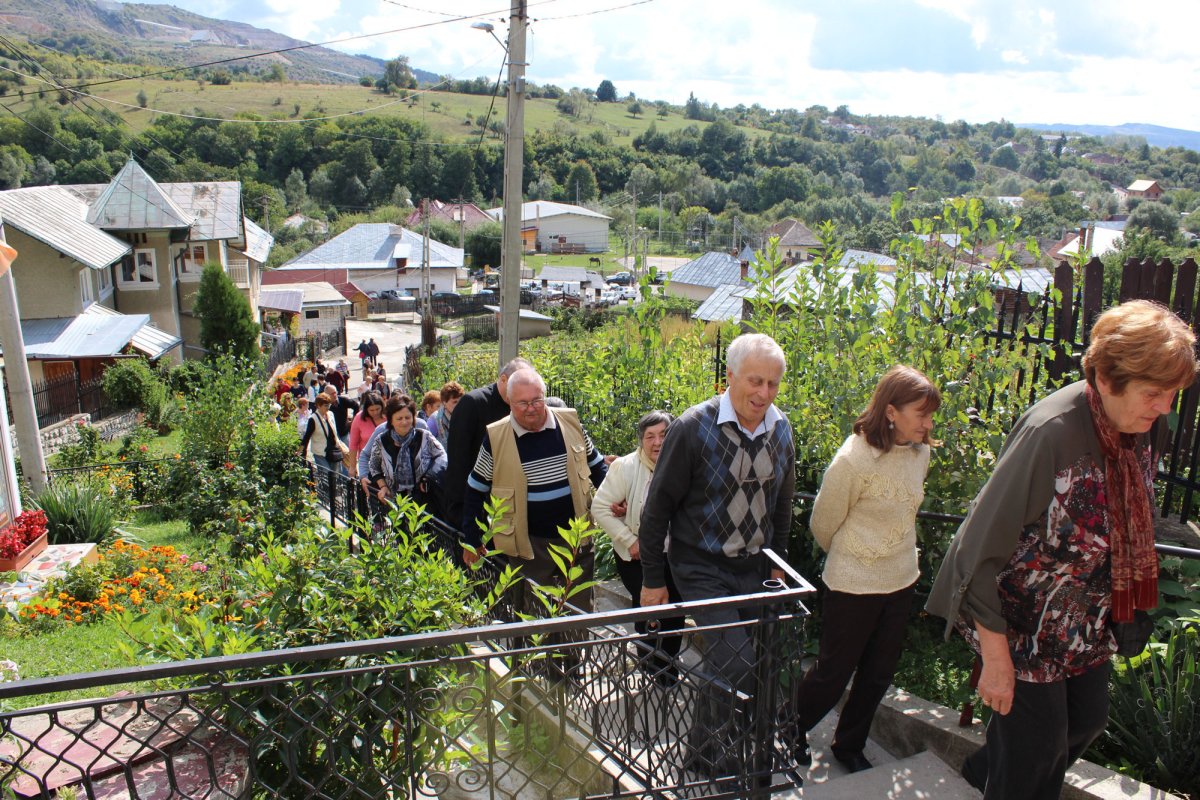 Pelerini clujeni la vechea Curte Domnească de la Târgoviște 30582