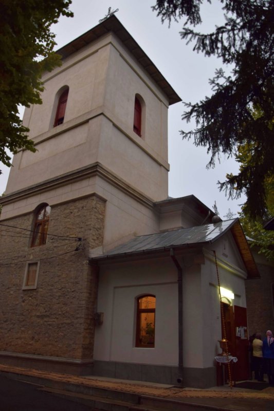 Resfinţire de biserică la poalele colinei Copou 30574