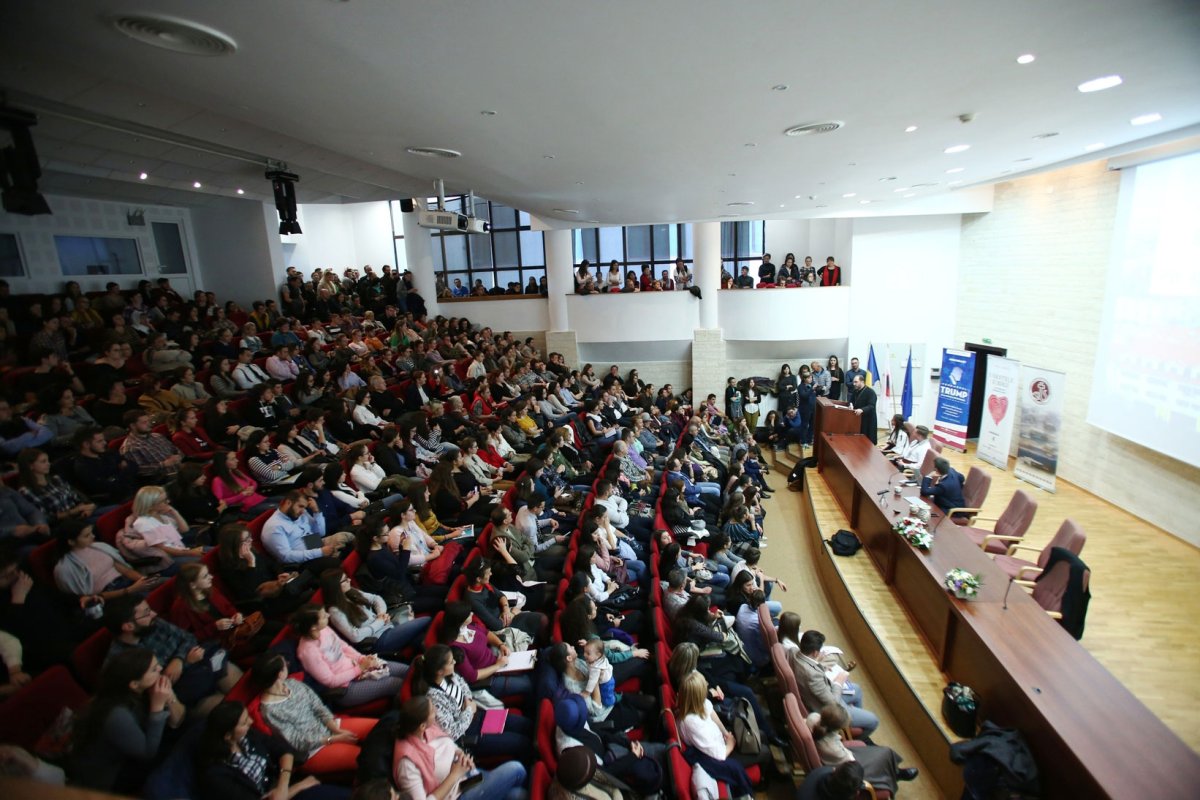 Mihai Neamțu le-a vorbit sibienilor despre „Vârstele Iubirii” 30416