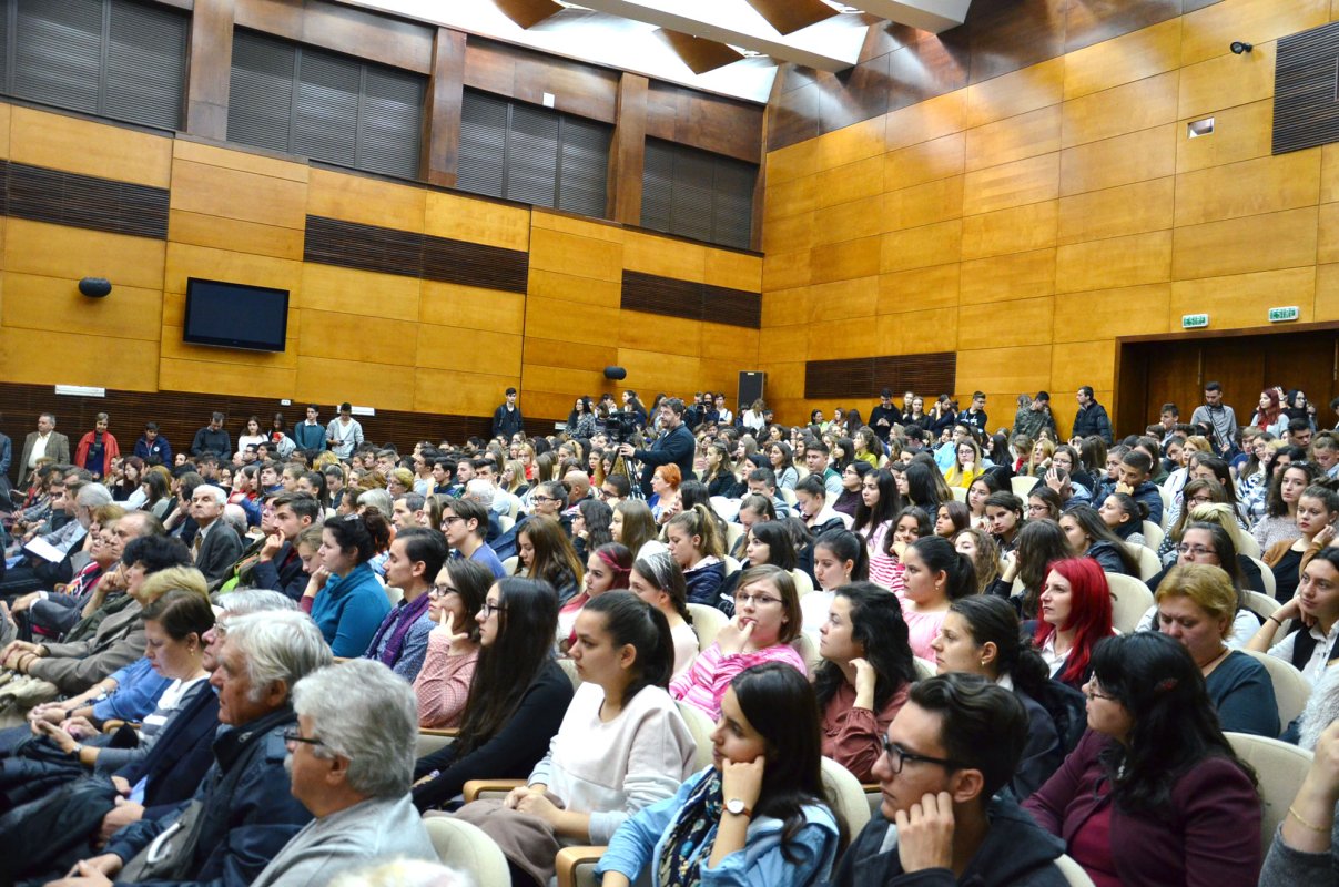 Simpozionul „Învățăturile lui Titu Maiorescu, Magister Artis, către urmașii săi din epoca Facebook”, la Timișoara 30368