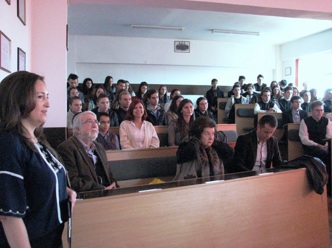 Întâlnire cu scriitorii, la Seminarul clujean 30220