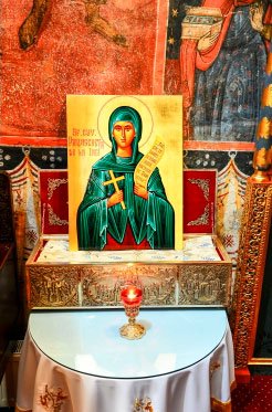 Sfânta Cuvioasă Parascheva de la Iaşi; Sfinţii Mucenici Nazarie, Ghervasie, Protasie şi Chelsie 30254