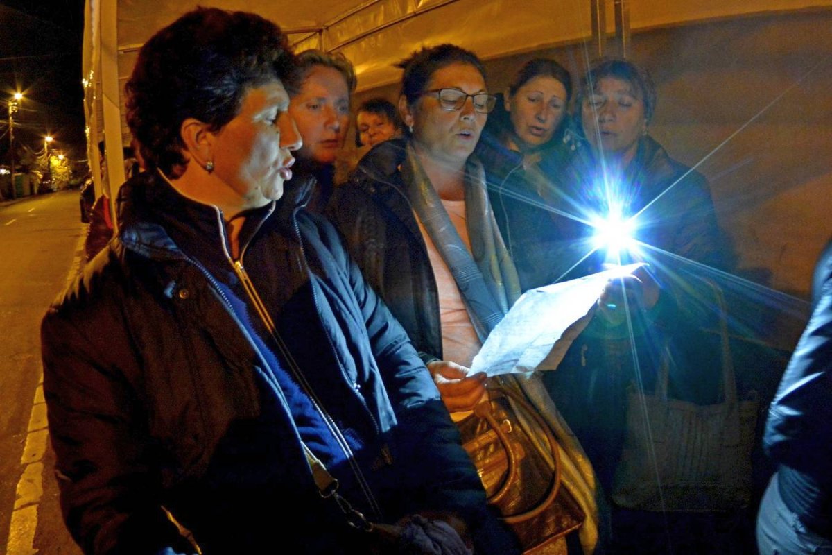 Pelerini pe drumul sfinţeniei în Cetatea Iaşilor 30134