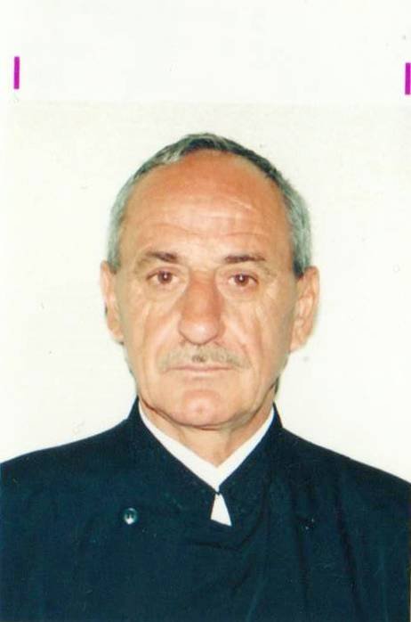 Preotul Liviu Roiu, chemat la Domnul după o slujire sacerdotală de 29 de ani în aceeaşi parohie 30061