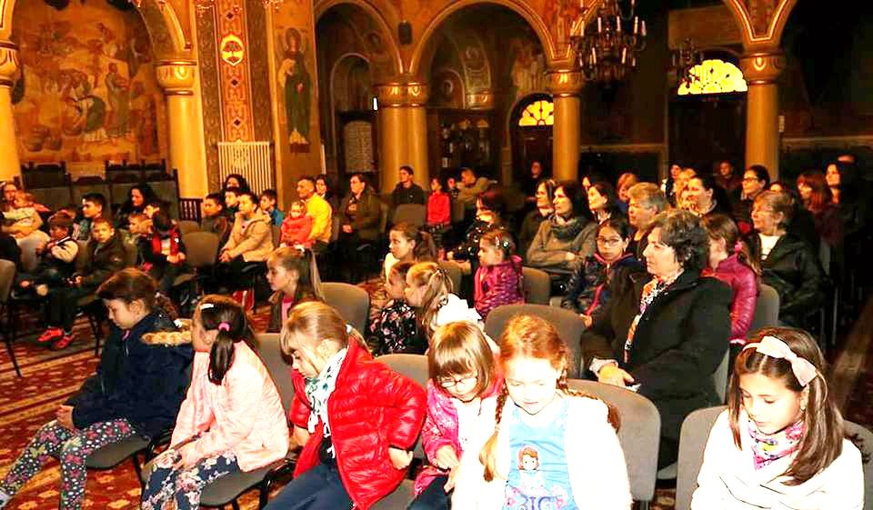 Proiect educativ religios pentru tineri la Bistriţa 30077