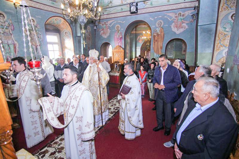 Slujiri arhierești în Mitropolia Munteniei și Dobrogei 30107