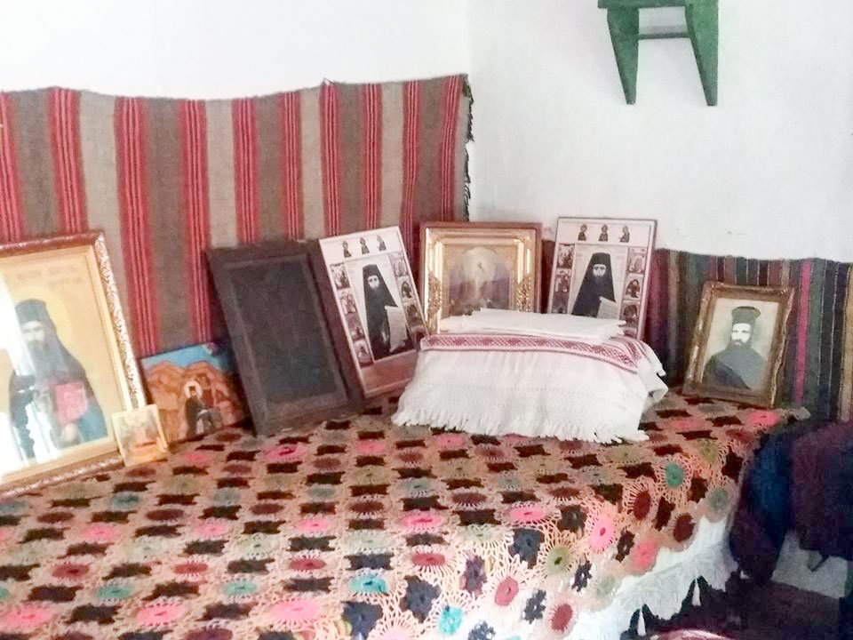 La căsuţa natală a Sfântului Ioan Iacob Hozevitul 30031