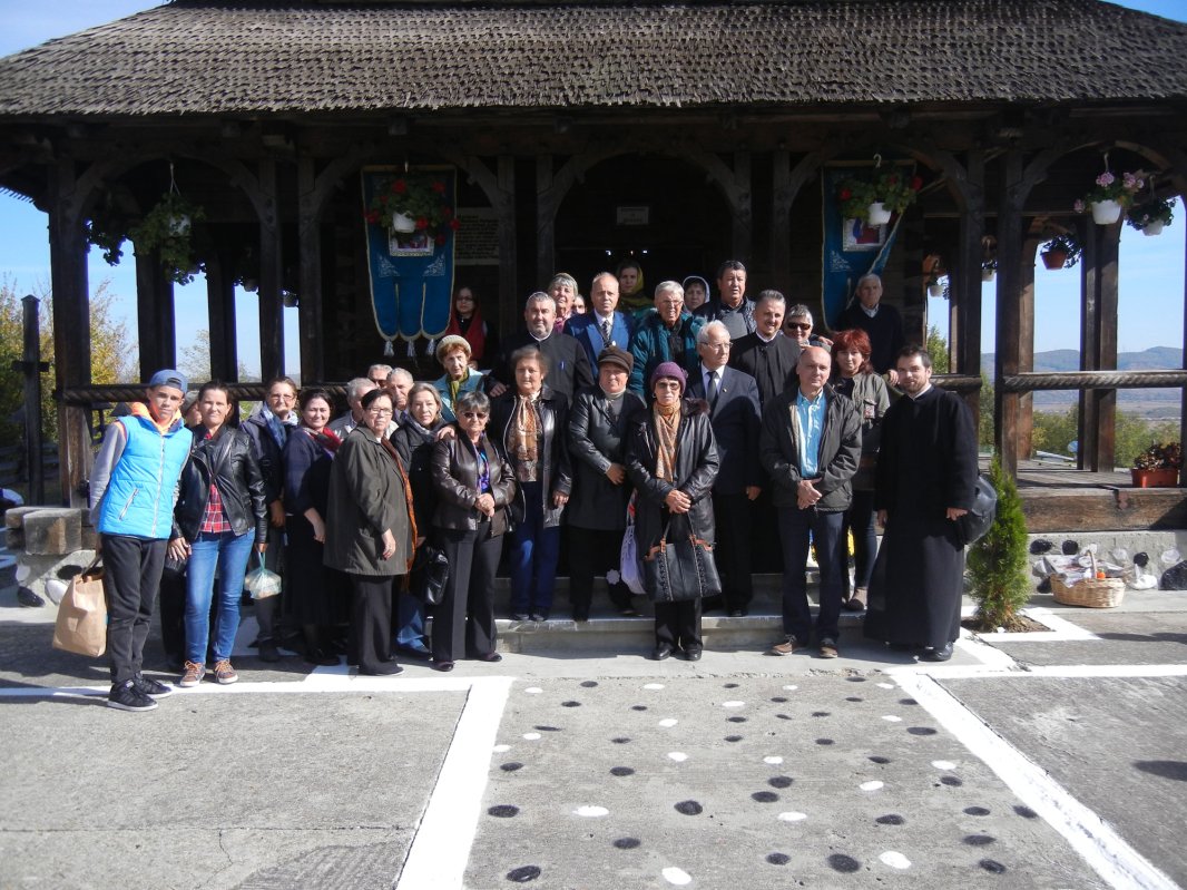 Pelerini pe meleaguri gorjene de Sfânta Parascheva 30011