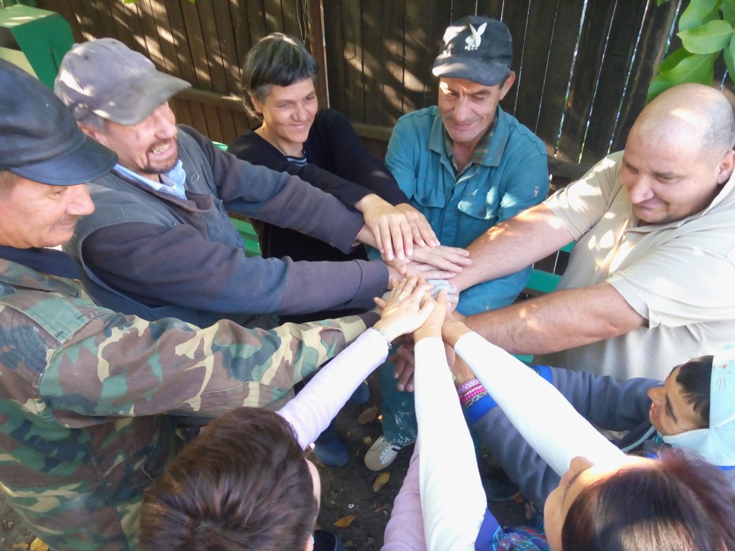 Activităţi la Centrul  „Sfântul Vasile” din Craiova 29954