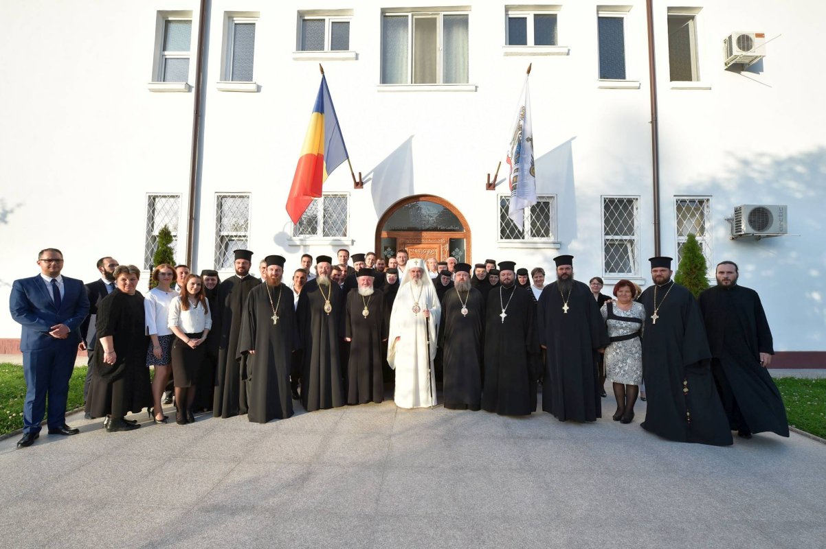 Pelerinaj cu Icoana Maicii Domnului-Axionița de la Biserica „Buna Vestire”- Belu în Grecia 29817