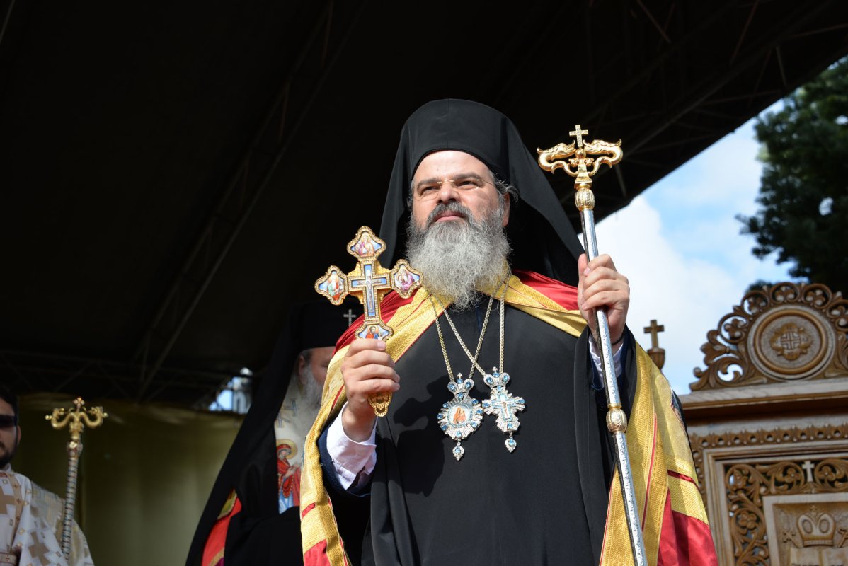 A fost întronizat noul Episcop al Hușilor 29710