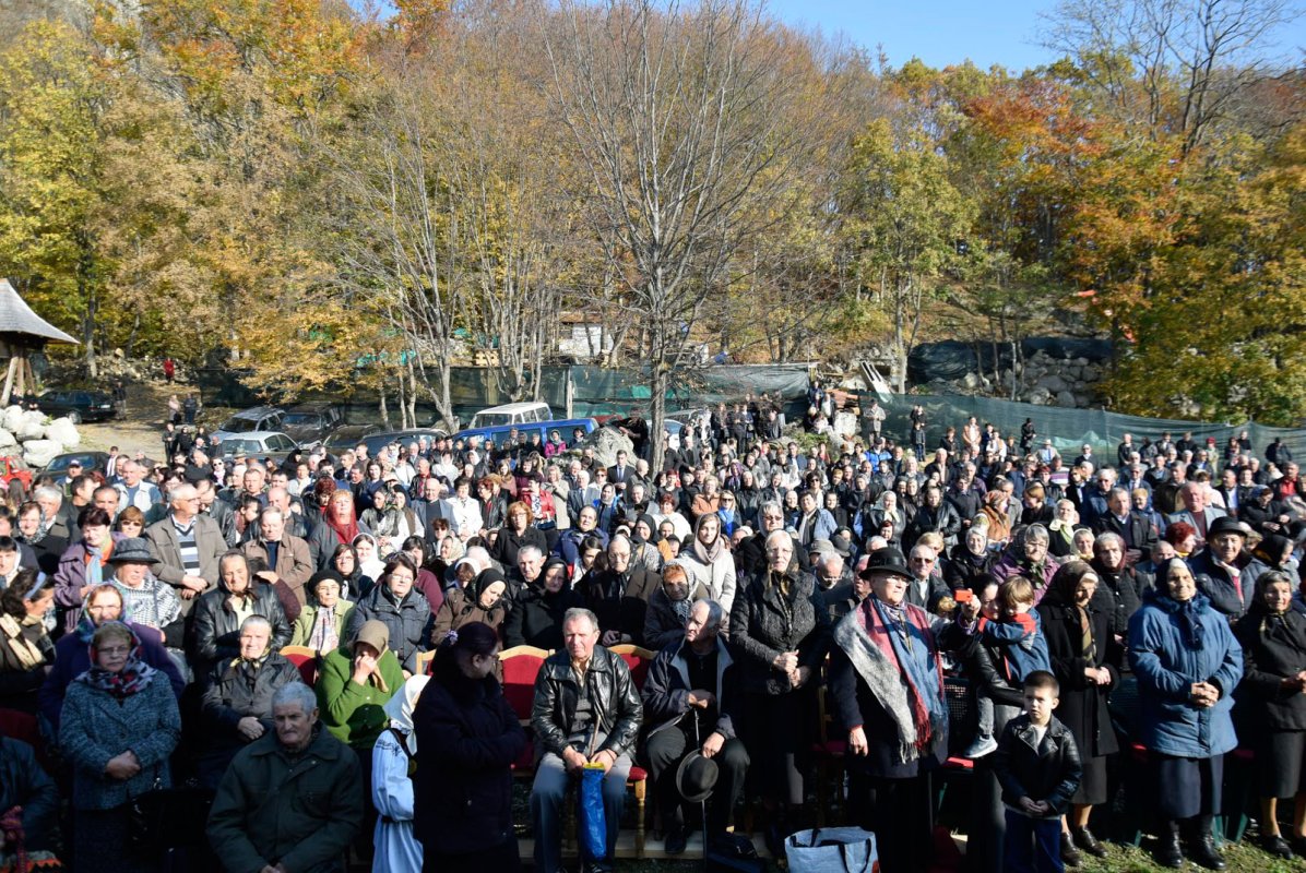 Hramuri şi slujiri arhiereşti de Sfinţii Mărturisitori Ardeleni 29749