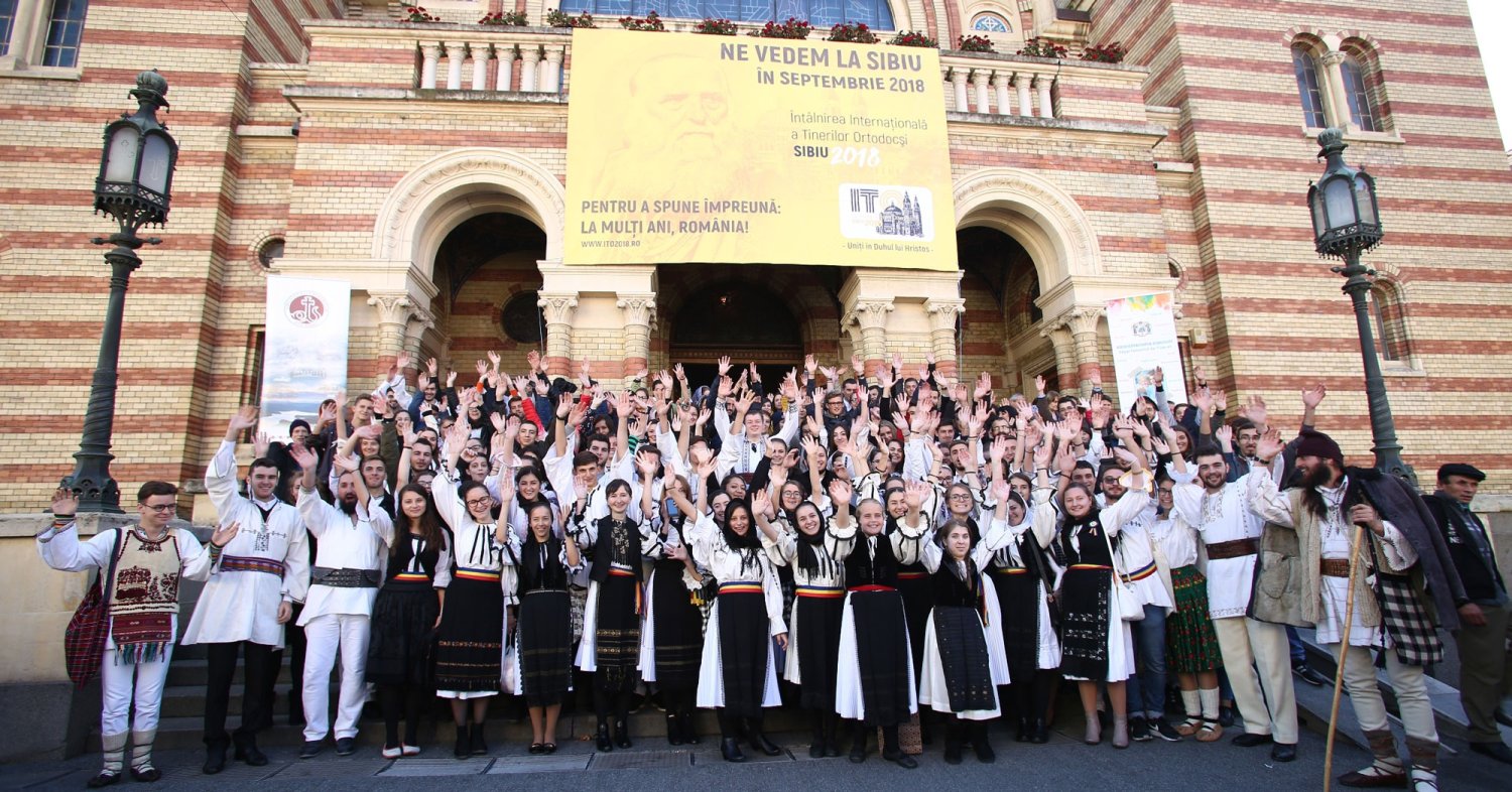 Întâlnirea tinerilor din Arhiepiscopia Sibiului: „Bucuria tinereţii” 29742