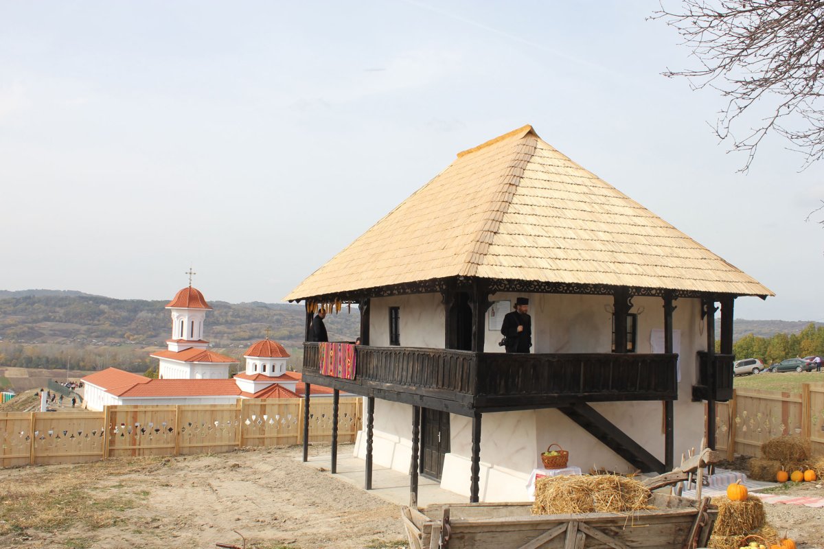 Mănăstirea „Sfântul Gheorghe” a fost sfinţită 29690