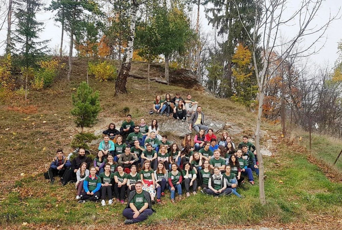 Activitate cu voluntarii din tabere, la Sângeorz Băi 29586