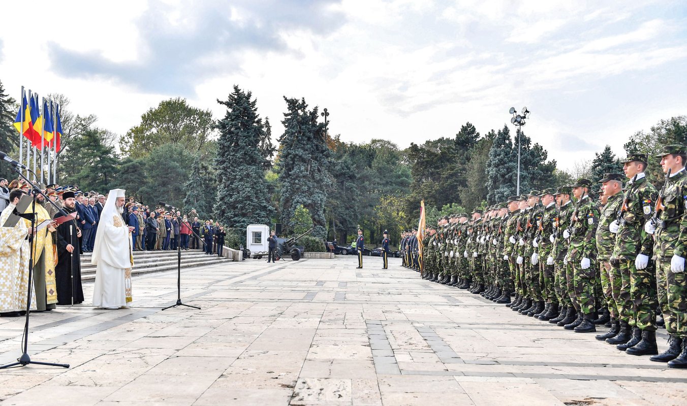 Ceremonii la Mormântul Ostașului Necunoscut 29553