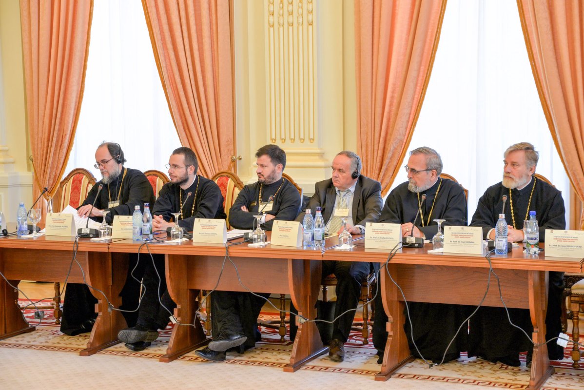 Recunoștință pentru cercetătorii istoriei comunismului 29542