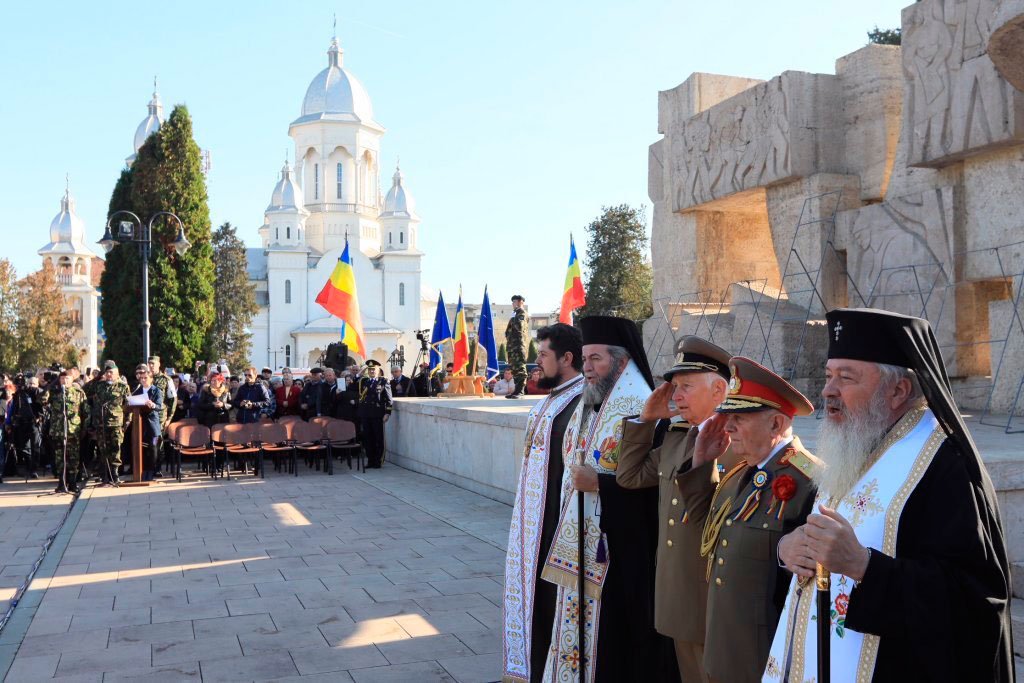 Manifestări în cinstea eroilor, de Ziua Armatei Române 29501