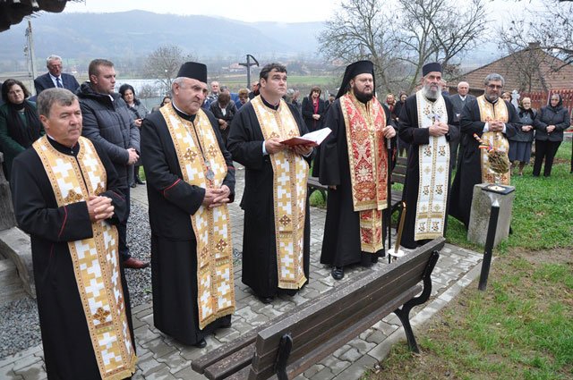 Slujiri arhierești de Sfântul Mare Mucenic Dimitrie, Izvorâtorul de Mir 29335