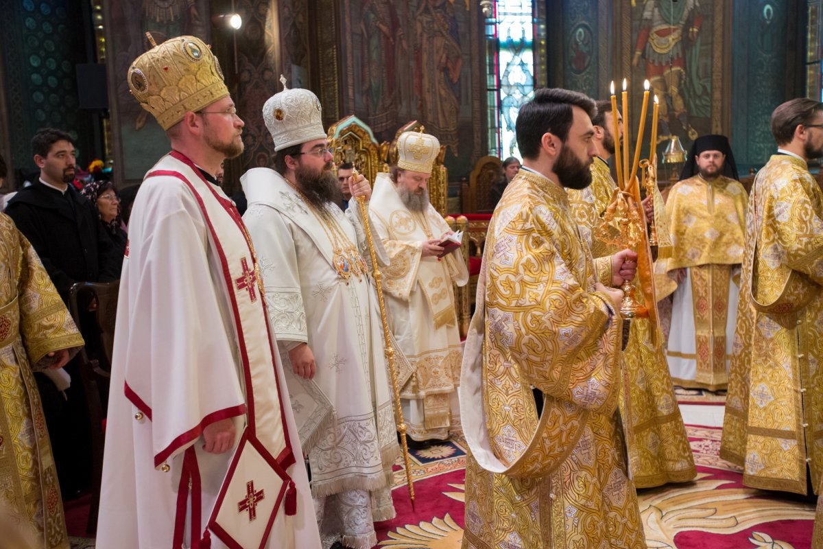 Preafericitul Părinte Rastislav a slujit la Catedrala Patriarhală 314698