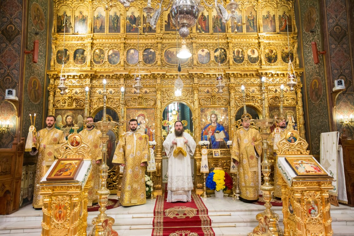 Preafericitul Părinte Rastislav a slujit la Catedrala Patriarhală 314717