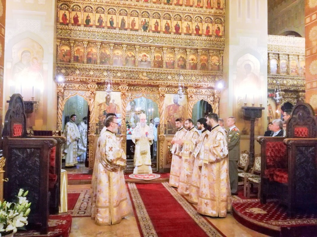 Evenimente culturale și religioase în Cetatea Băniei 29251