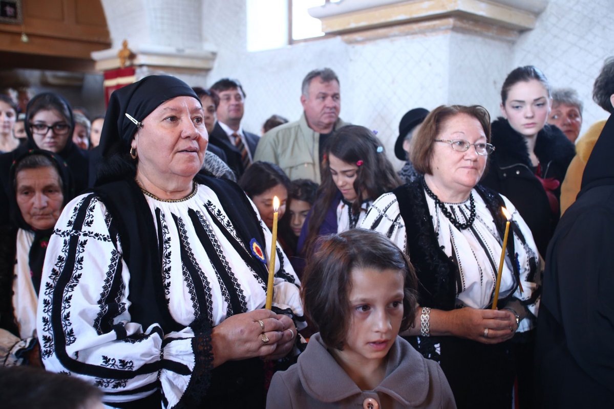 Slujiri arhiereşti în Duminica a 24-a după Rusalii 29241