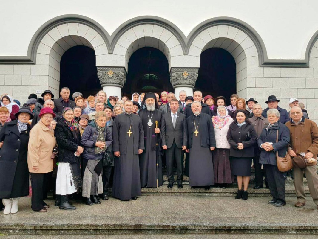 Slujiri arhiereşti în Duminica a 24-a după Rusalii 29246