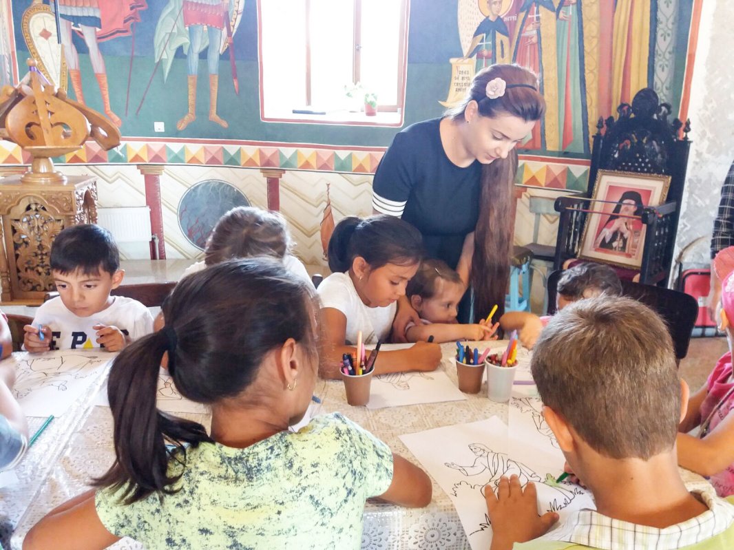 Comunitatea care își tămăduiește firea prin copii 29176