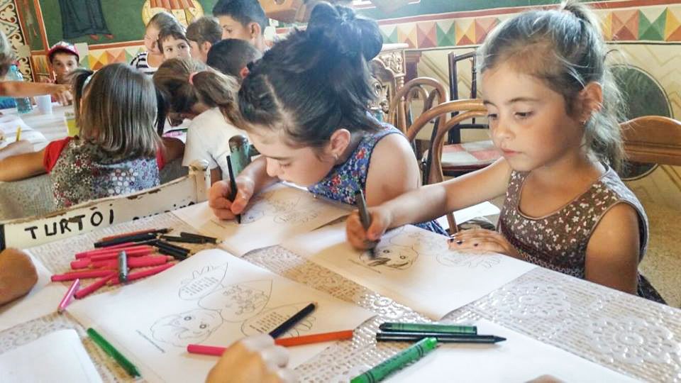 Comunitatea care își tămăduiește firea prin copii 29178