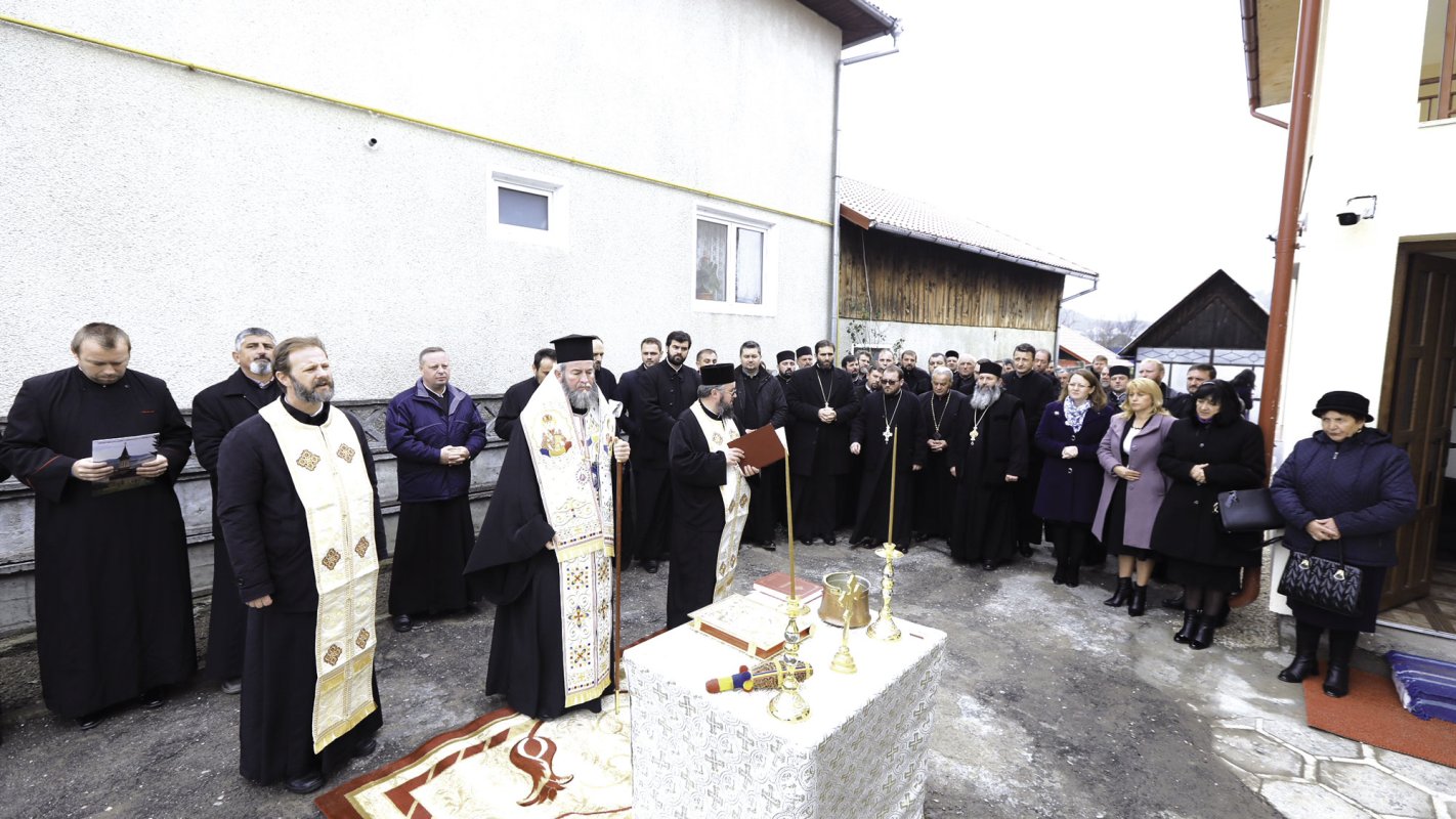 Binecuvântarea lucrărilor de modernizare la sediul Protopopiatului Lăpuş 28893