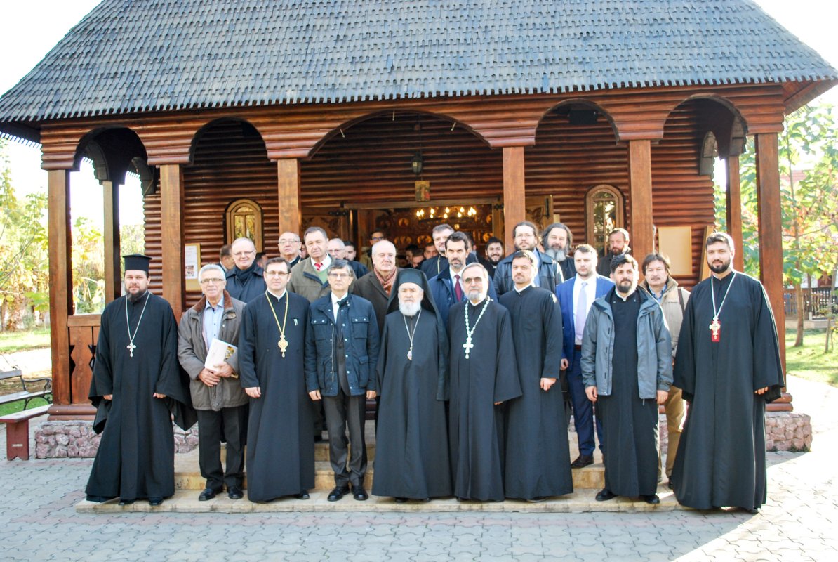 Eveniment academic interdisciplinar la Arad 28902