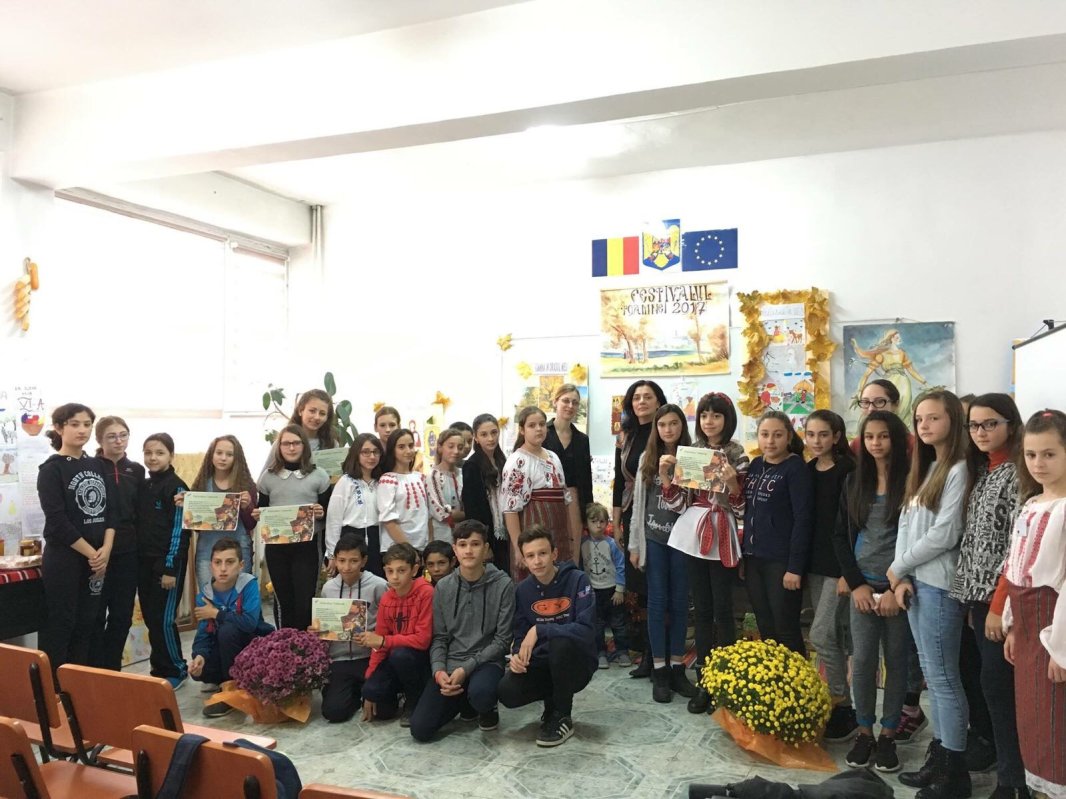 Bucurie şi belşug la „Festivalul toamnei“ 28808