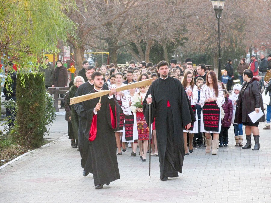 Copiii, simbolul, speranța și viitorul Parohiei Grindu 28826