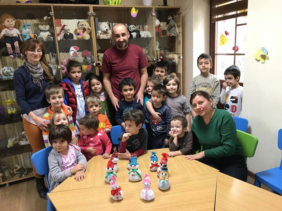 Activităţi interactive în centrele de zi ale Arhiepiscopiei Craiovei 28769