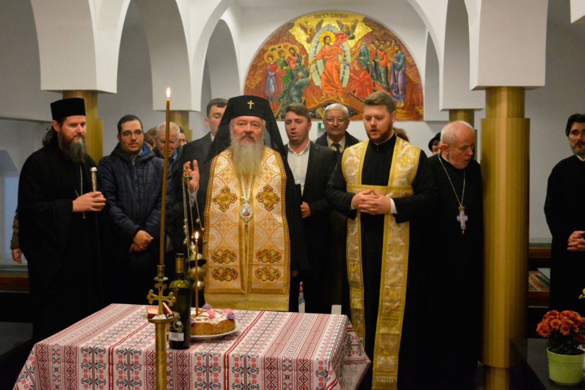 Slujiri arhiereşti în Duminica a 22-a după Rusalii 28755