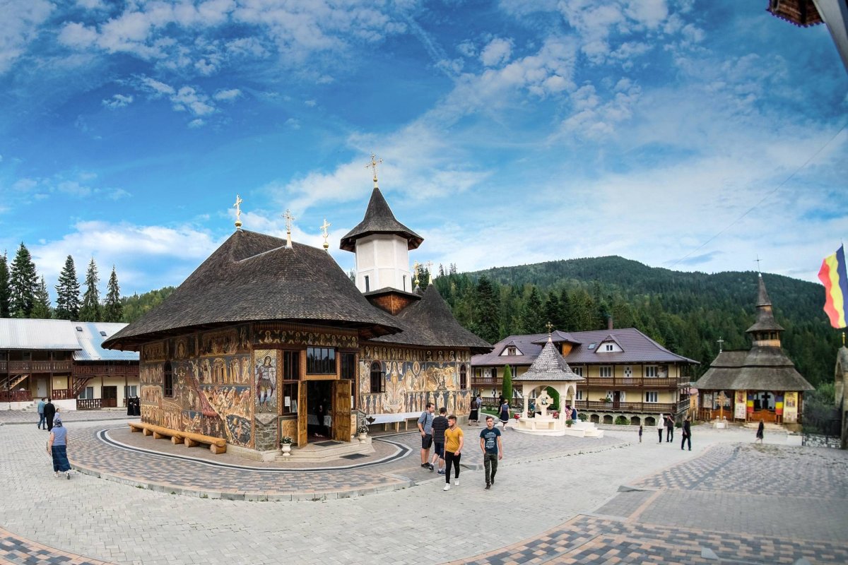 Cinstirea Sfinţilor Arhangheli în Moldova 28678