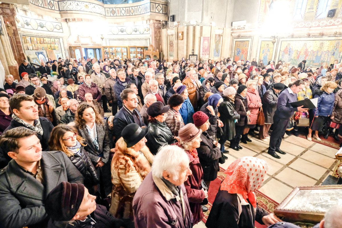 Parohia Parcul Domeniilor-Caşin și-a serbat hramul 28629