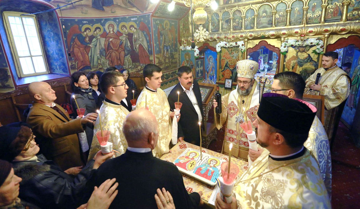 Hramul Bisericii „Sfinții Voievozi” din Râmnicu Sărat 28598