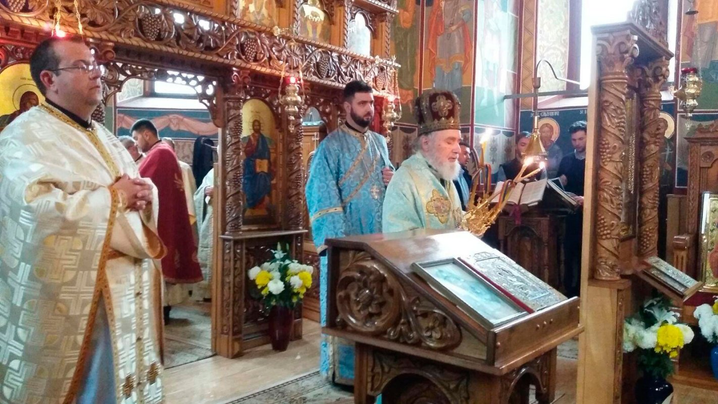 Sărbătoarea Sfinților Arhangheli în Mitropolia Banatului 28581