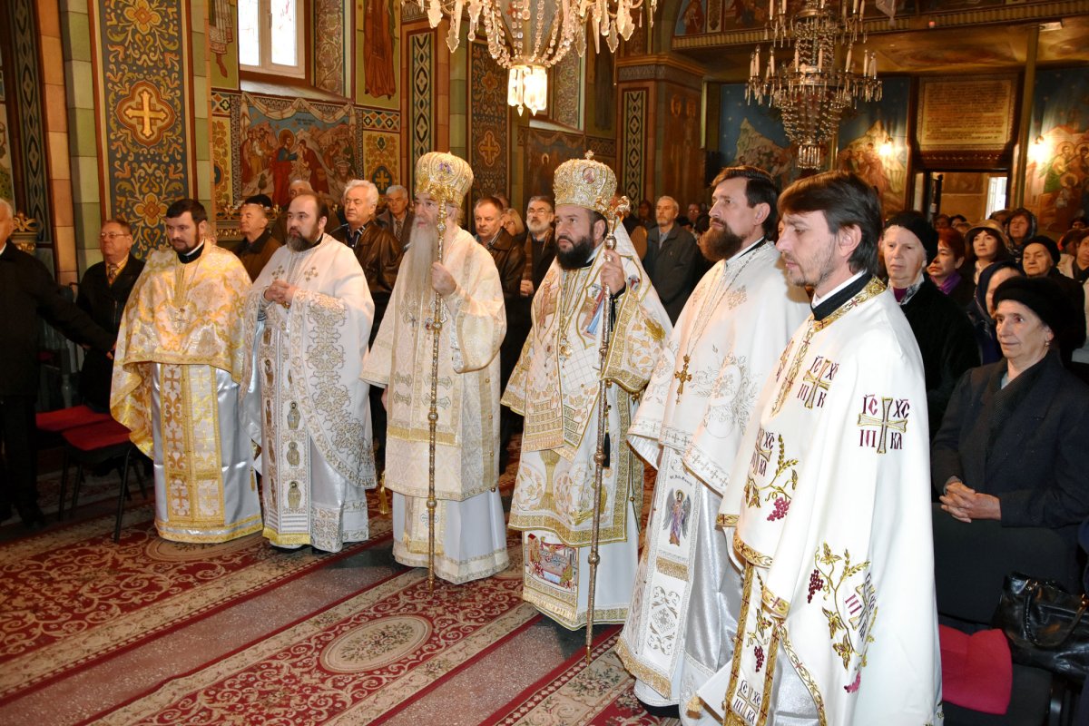 Sărbătoarea Sfinților Arhangheli în Mitropolia Banatului 28583