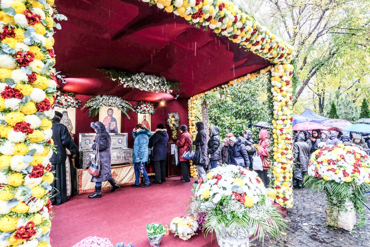 Sfântul Ierarh Nectarie, sărbătorit la Mănăstirea Radu Vodă 28589