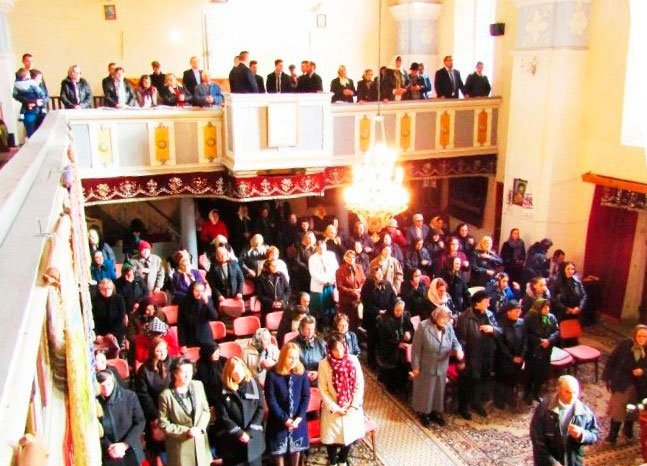 Slujiri arhiereşti şi hramuri de Sfinţii Arhangheli Mihai şi Gavriil 28560