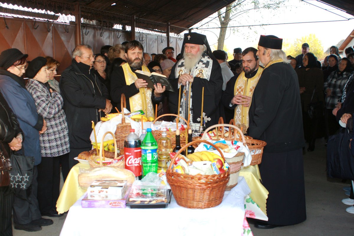 Sfinţire de capelă mortuară la Sânnicolau Mare 28473