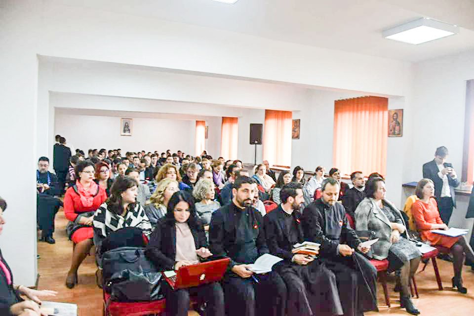 Activitate didactică pentru profesorii de religie doljeni 28307