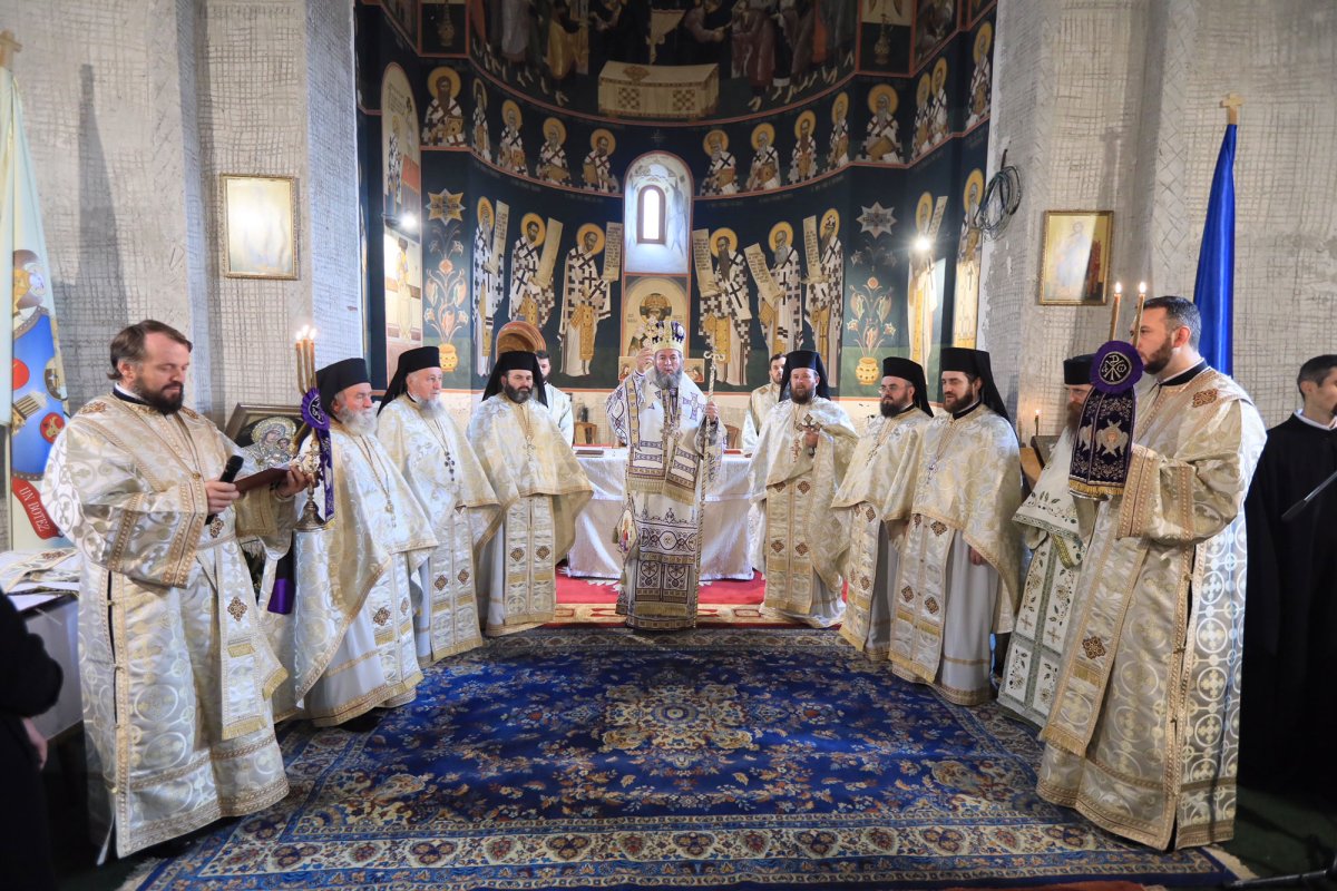 Sinaxa monahală din Episcopia Maramureşului şi Sătmarului 28290