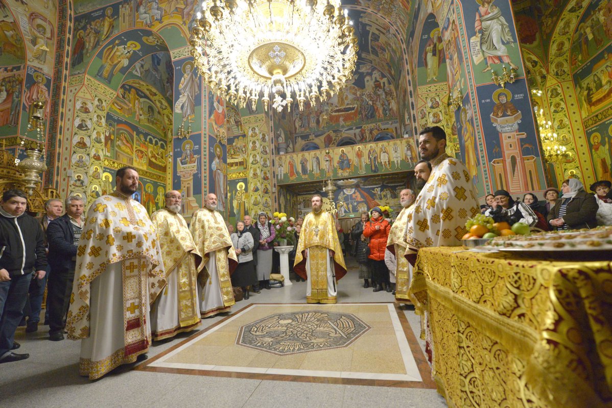 Parohia Șerban Vodă și-a cinstit ocrotitorul 28241