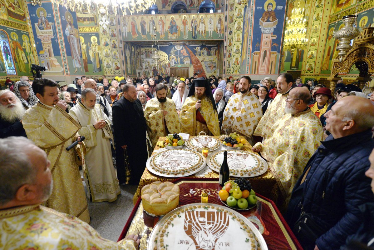 Parohia Șerban Vodă și-a cinstit ocrotitorul 28242